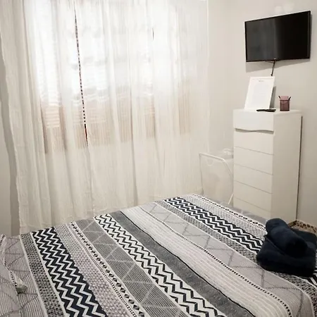 Amplia Casa 5 En Cruz Con Zona Trabajar * Santa Cruz de Tenerife