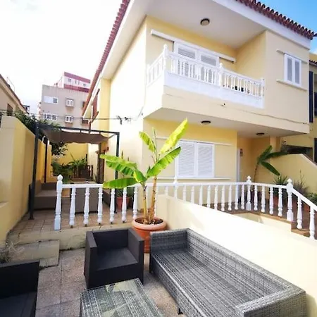Holiday home Amplia Casa 5 En Cruz Con Zona Trabajar Santa Cruz de Tenerife