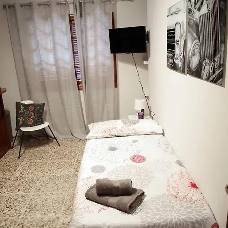 Amplia Casa 5 En Cruz Con Zona Trabajar Санта-Крус-де-Тенерифе